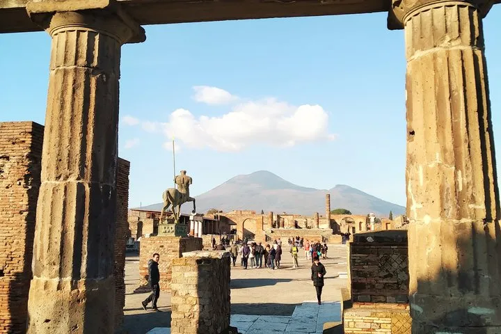 Pompeii - kids oriented private tour, photo 1 from the operator's listing
