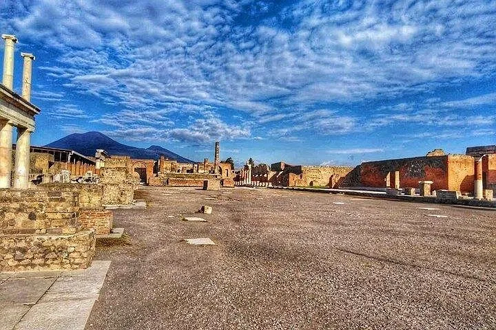 Pompeii 360° - 4-hour tour with an expert Guide in archaeology, photo 1 from the operator's listing