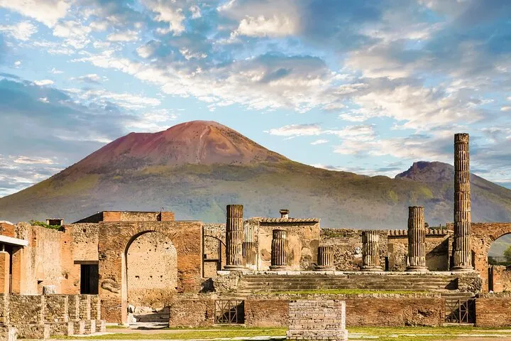 Pompeii from Rome with Optional Mt. Vesuvius & Pizza Lunch, photo 1 from the operator's listing