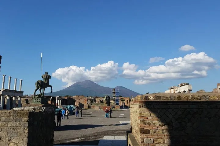 Tour in the ruins of Pompeii with an archaeologist, photo 1 from the operator's listing