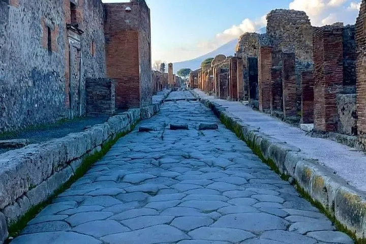 Guided tour of Pompeii, photo 1 from the operator's listing