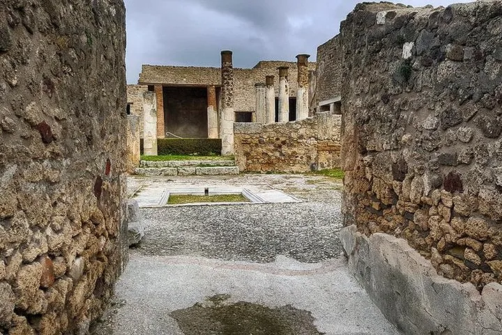 Pompeii ruins