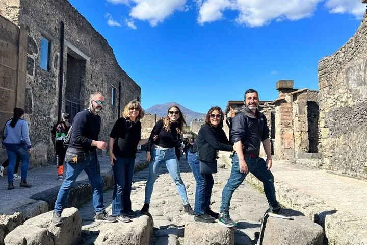 Rome to Pompeii Guided Tour with Wine & Lunch by High Speed Train, photo 2 from the operator's listing