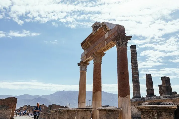 Pompeii PRIVATE TOUR With Locals: Ticket & Guide Included, photo 2 from the operator's listing
