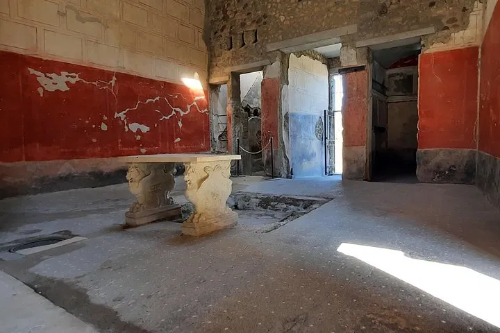 2-Hour Private Pompeii Tour for Kids with Alex – Skip the Line, photo 2 from the operator's listing