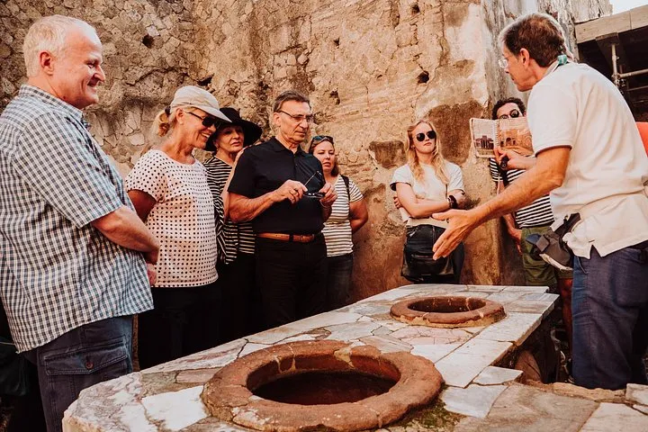 Pompeii and Herculaneum Small Group Tour with an Archaeologist, photo 2 from the operator's listing