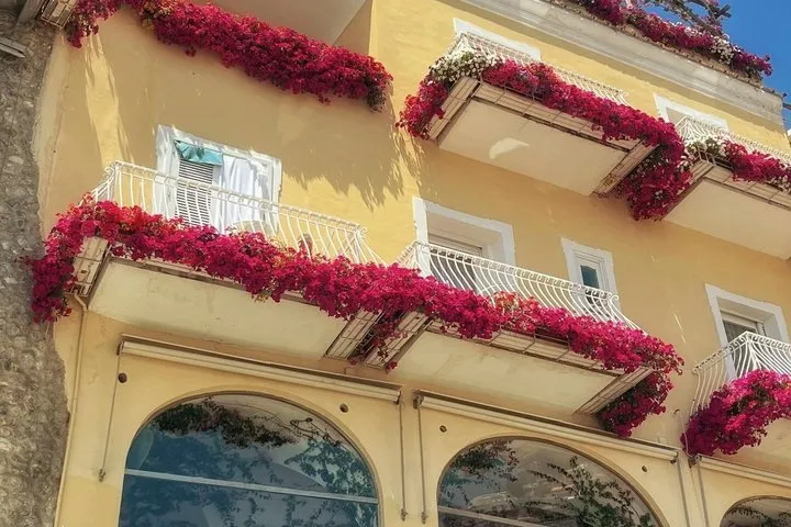 From Naples & Salerno: Tour of Amalfi Coast Sorrento, Pompeii, photo 3 from the operator's listing