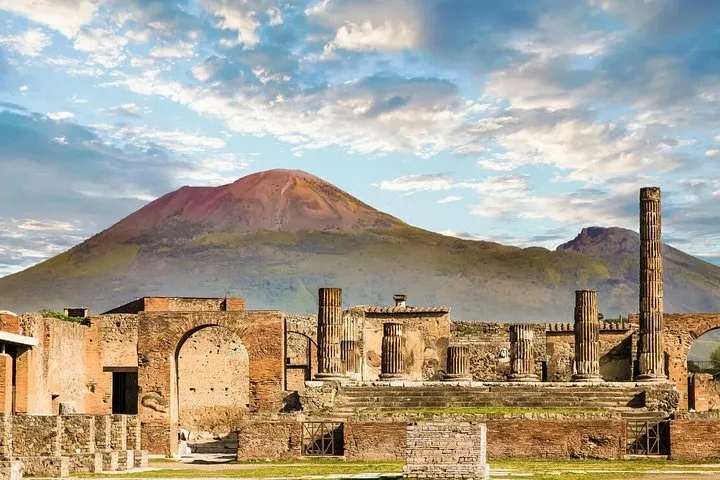Pompeii, Amalfi Coast and Positano Day Trip from Rome, photo 3 from the operator's listing