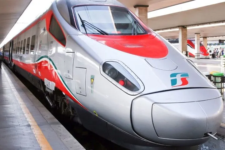 Rome to Pompeii Guided Tour with Wine & Lunch by High Speed Train, photo 3 from the operator's listing