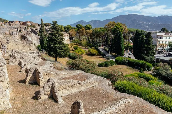 The cursed cities of Pompeii & Herculaneum are proof of what a natural disaster can do