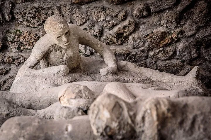 PompeiI Exclusive Tour with your Archaeologist in a Small Group, photo 5 from the operator's listing