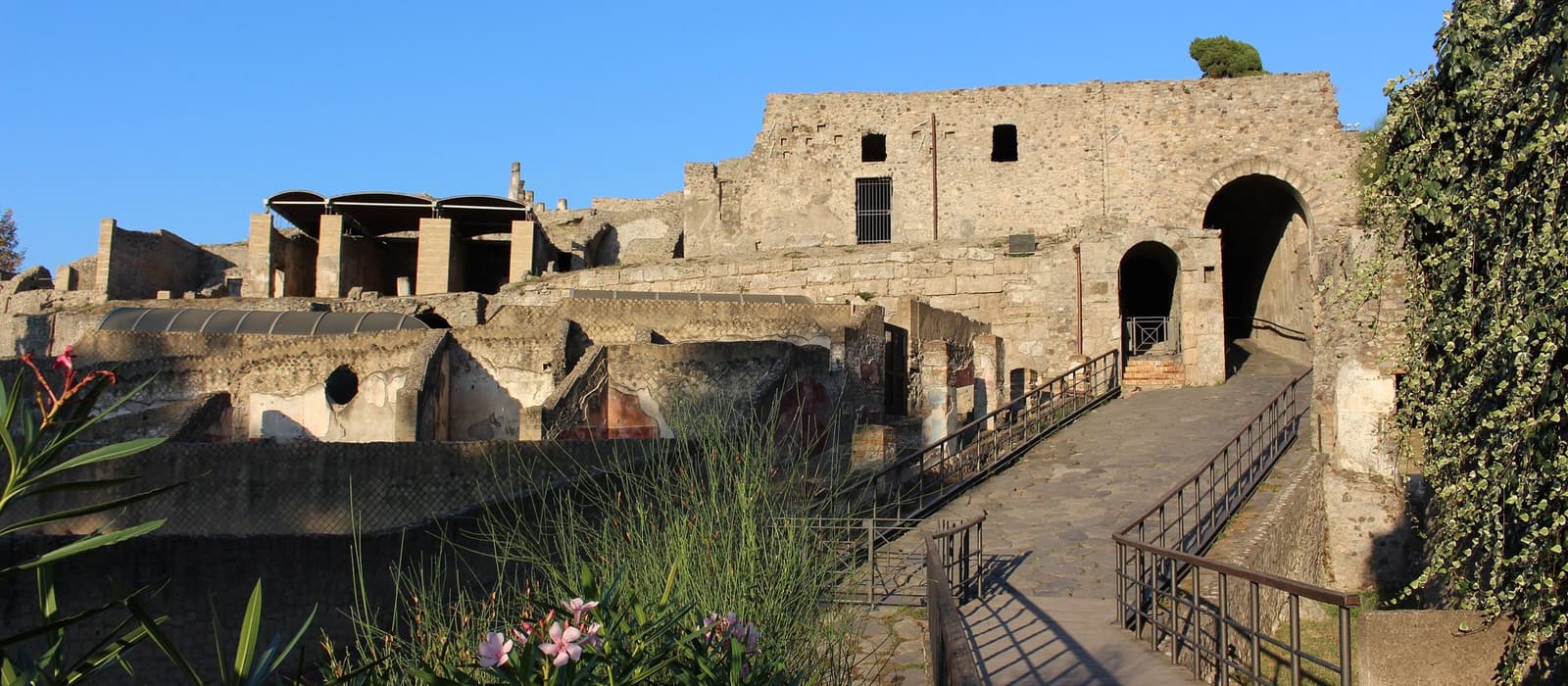 Porta Marina, the western gate of Pompeii